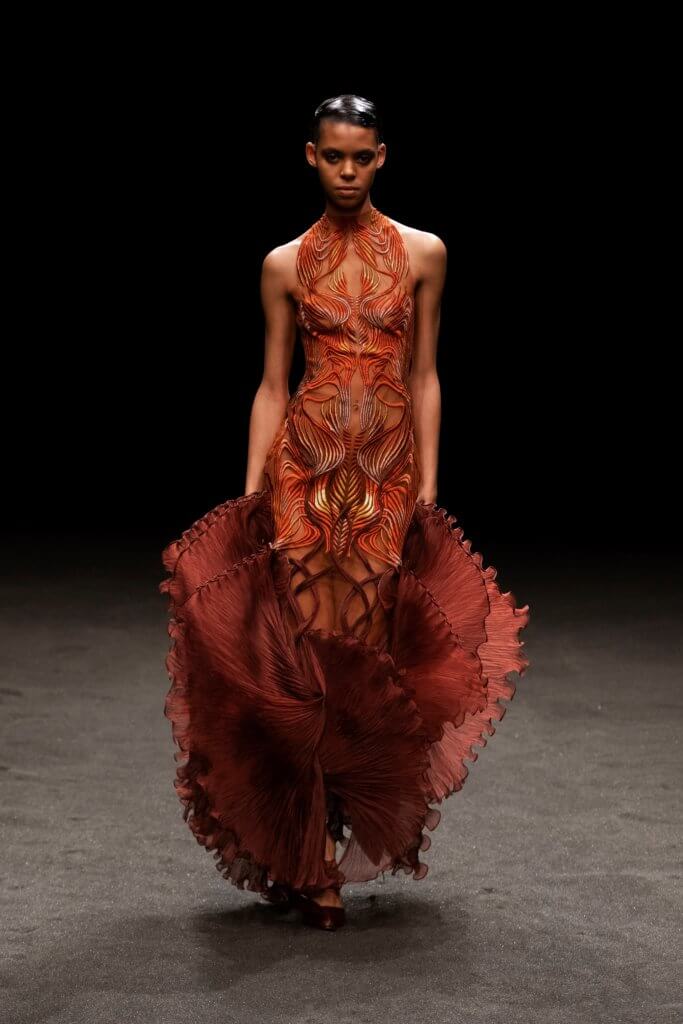 Haute Couture: défilé Iris Van Herpen