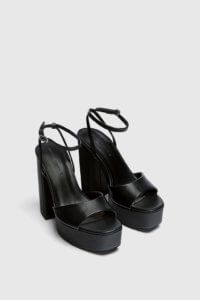 Sandales talon plateforme noir Pull&Bear