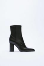 Bottines à talon en cuir noires Zara