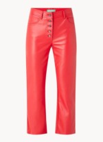 3 Pantalon taille haute similicuir rouge Benetton via DeBiejnkorf