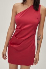 2 Robe courte rouge à pli effet satin une épaule Nasty GaL