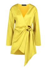 Robe style chemise cache cœur en satin jaune Boohoo