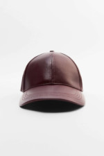 casquette-rouge-zara